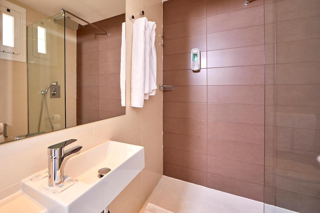 Apartamento De Un Dormitorio Vista Mar Santa Ponsa Bagian luar foto
